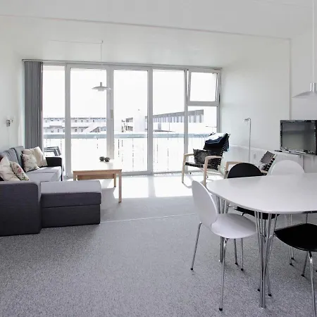 Apartment Lvii *